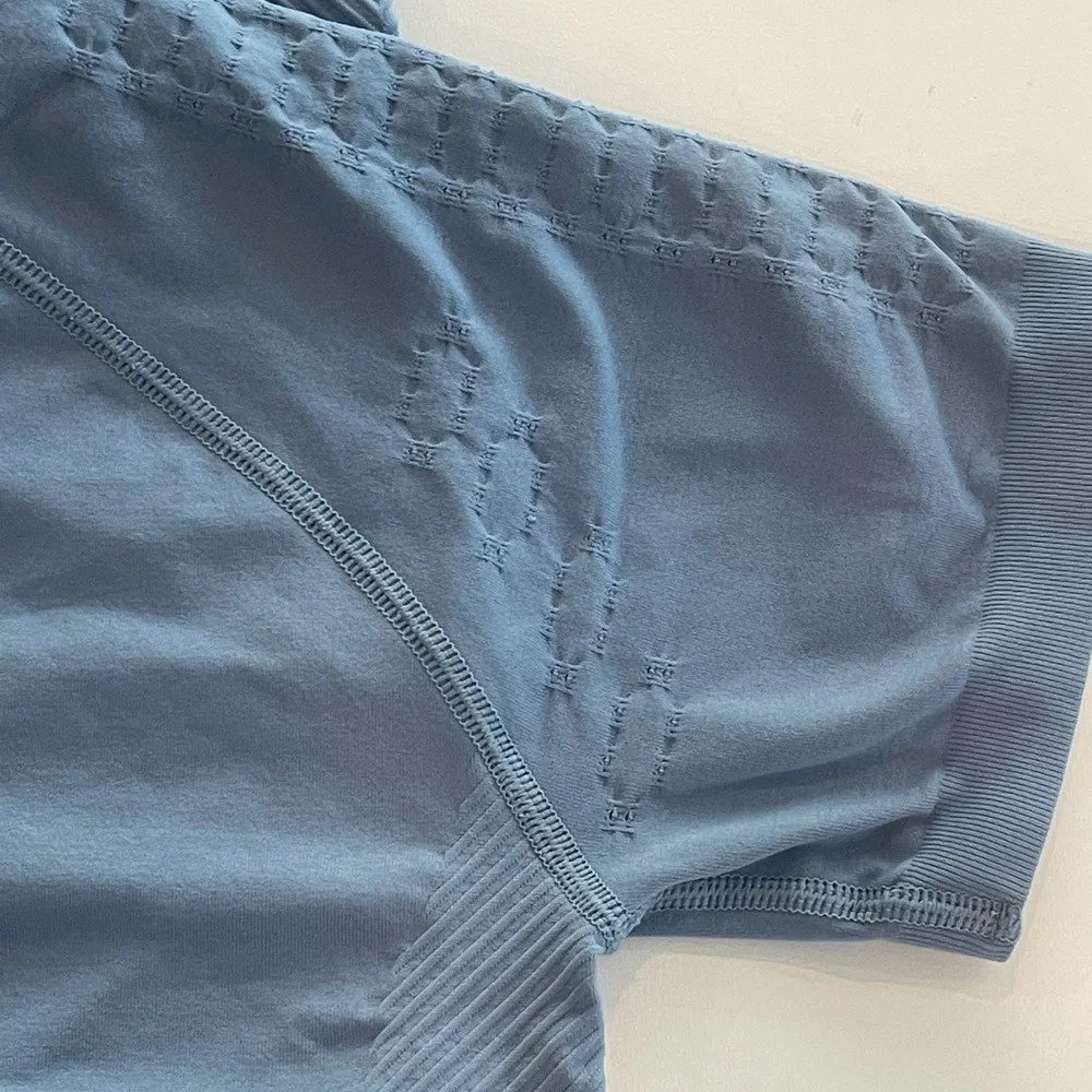 Z by Zella Blue Stretch Shirt V-Neck Athletic Ruched Short Sleeve size M - Picture 3 of 12